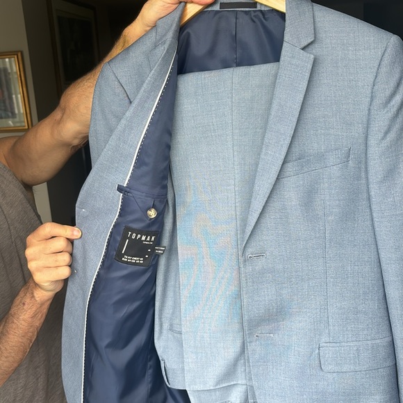 TOPMAN SUIT - Picture 2 of 4